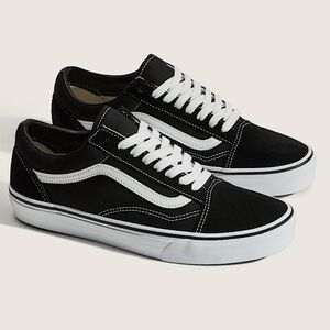 Vans Old Skool Black/White Classics Shoe Size 8.5 Women’s / 7 Men’s
